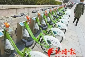 服务5年如今功成身退，市中“小绿车”正式停运图片
