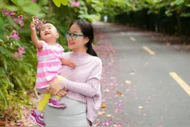 教育部发展普惠性幼儿园，2025年入园率超9成，三胎带娃不用愁图片