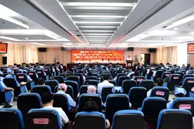 南昌大学二附院举办庆祝2021年医师节表彰大会图片