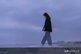 人到中年，与异性交往，这三件事，做不得图片