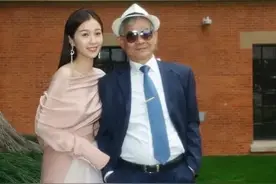 400亿千金与女团C位同台，看何炅如何一碗水端平？细节见人品图片