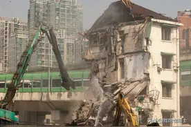 日本隐形拆楼法，不爆破，不倒塌！从上到下吃掉40层大厦图片