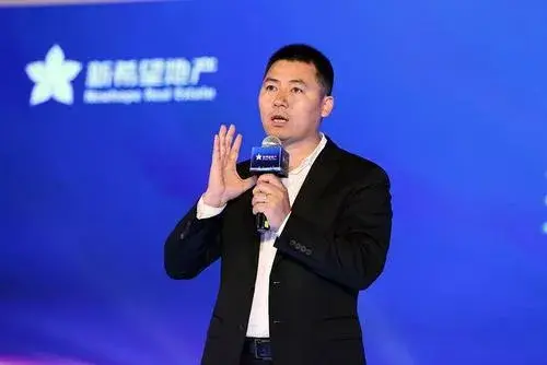 副业卖房卖了735亿，主业卖饲料，这家公司真神奇