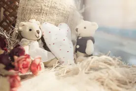 你早晚会明白，男人不爱了，才会这样“套路”你图片