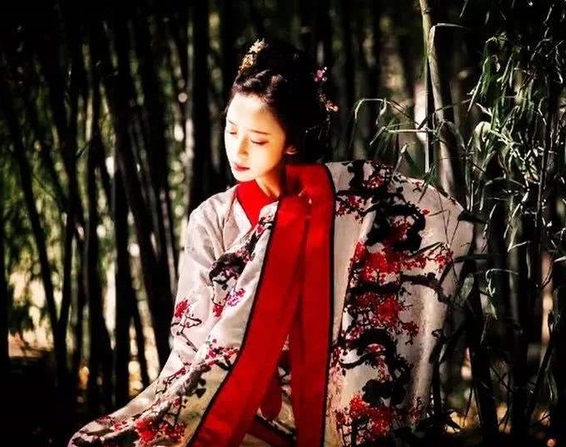 苏轼为友人小妾作词一首，如今成朋友圈“网红句”的代表佳句