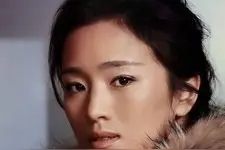 巩俐的身后：一对饱尝丧女之痛的父母，一个爱而不得的已婚男人图片