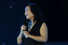 重庆女首富，靠房地产发家，离婚给丈夫200亿，前夫转身娶空姐图片