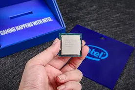 核心频率全面升级，新时代新十代，i9 10900k与技嘉Z4图片