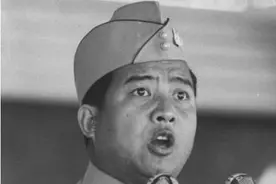 他是西哈努克国王的儿子，从小被送到中国上学，回国后被敌人杀害图片