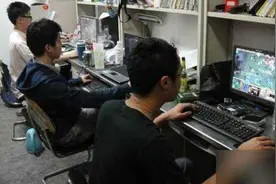 大学生在大几最努力？近万人调查结果来了！网友：居然不是大四？图片