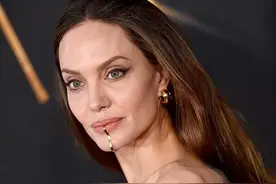 是时候摘掉口罩了！后疫期时代珠宝趋势：下巴扣、牙套牙钻大流行图片