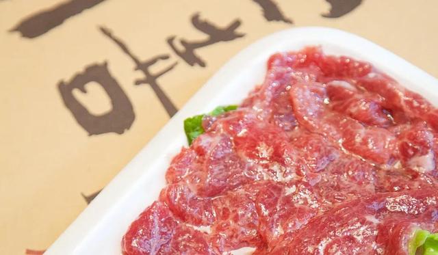 跷脚牛肉：乐山人的市井和江湖