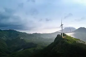 新晋网红景点！贵港这条风车观光大道直通山顶图片