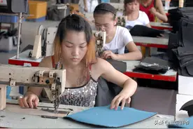 电子厂往事：漂亮女拉长，倒追男普工，外带赠送零花钱图片