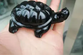 陕西石界的黑脸硬汉~乌金墨玉图片