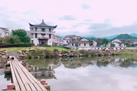 湖南小镇藏着一条河，温度高达98℃，村民杀鸡用河水不需要脱毛图片