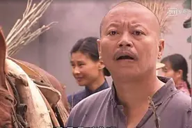 《大宅门》："三高男人"郑老屁，如何把人生路越走越顺图片