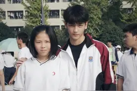 公认校草靠脸火了3年，每提素人帅哥必有这张神照，出道考虑下？图片