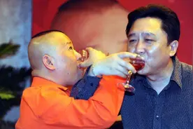 娱乐圈巨星们的酒后趣事，一个比一个不可思议图片