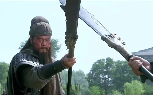 历史上真的有青龙偃月刀?真的有82斤吗?关羽死后去了哪里?