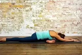 在家如何进行深度拉伸？这11个拉伸动作帮你松筋活血，帮助睡眠图片