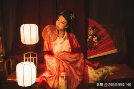 年轻李白有多放浪？看他为女歌姬写的情诗，春宵一刻，让人脸红！图片