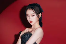 关晓彤高考成绩552，张新成560，张子枫会是第三个学霸吗？图片