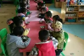 为什么孩子在家与在幼儿园判若两人？答案在这里图片