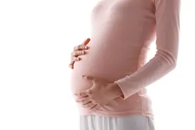 孕期腰背酸痛是缺钙了？这样做可以得到缓解……图片