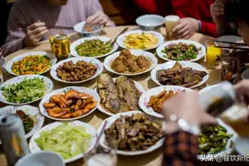 南方年夜饭VS北方年夜饭，这3点差异巨大，让人一眼就能分辨图片