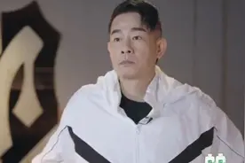 霍尊输了，陈小春赢了图片