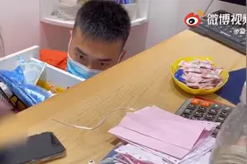 浙江温州女孩手卡抽屉央求消防员别拆桌子 ：我赔不起图片