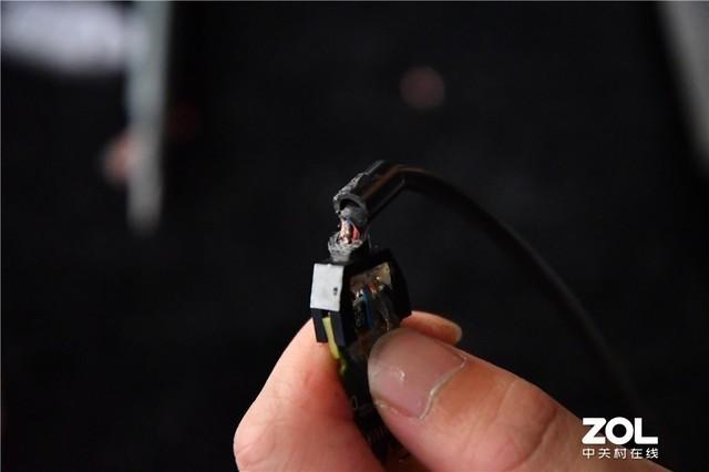一根线卖398元，电钻暴力拆解后发现贵的原因