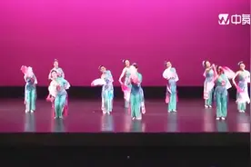 扇子古典舞《秀色》，韵味十足视频封面