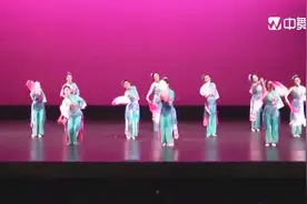 扇子古典舞《秀色》，韵味十足视频封面