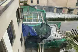 零容忍！小区内违章搭建必须拆图片