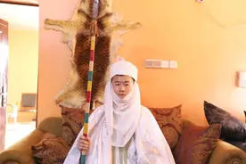 孔涛：河南小伙考上北交大硕士，却跑到非洲当酋长，为啥？图片