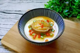 鲜嫩可口的家常鲍鱼蒸蛋，味道鲜美至极，鲜味十足，超简单图片