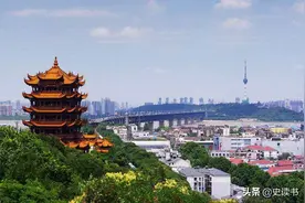 黄鹤楼诗赏析：昔人已乘黄鹤去，此地空余黄鹤楼图片