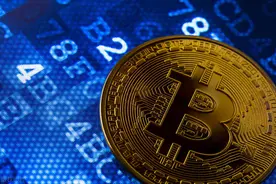 比特币传奇故事：曾经穿着美特斯邦威的打币屌丝，如今身价上亿图片