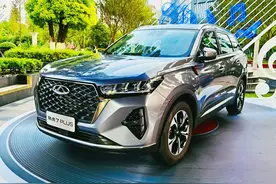 新款奇瑞瑞虎7实车，外观很霸气，内饰更上档次，增1.5T轻混动力图片