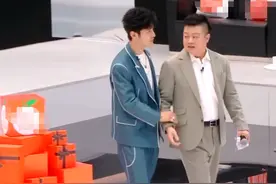 尖叫夜直播明星社交现场：女明星忙打麻将，陈赫尴尬撞衫嘻哈歌手图片