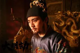 崇祯年间，京城突现一只40斤的鸡，高人一看仰天大哭：大明要亡图片