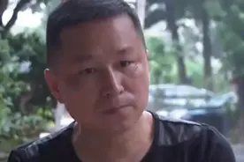 银行行长创业失败当骑手，提儿子瞬间哽咽：我给的红包他舍不得收图片