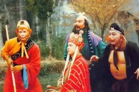 西游记中最厉害的两条狗，一条能吞日月，一条能辨万物图片