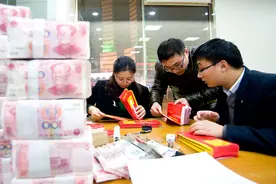 银行卡长期“空卡”有何后果？银行高管：最终或影响自身图片