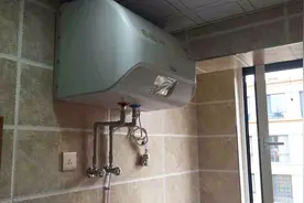 洗澡时电热水器的插头，要不要拔掉？现在知道还不算晚，快看看视频封面
