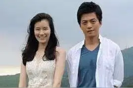 她是清华女博士，因长相太美被发掘，拒绝进圈却嫁歌手李健为妻图片