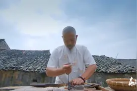 世界第一刀功！一寸白芍切成360片，载入了吉尼斯世界纪录图片
