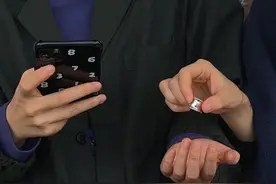 我穿着黑色的婚纱嫁给了我死去的爱人图片